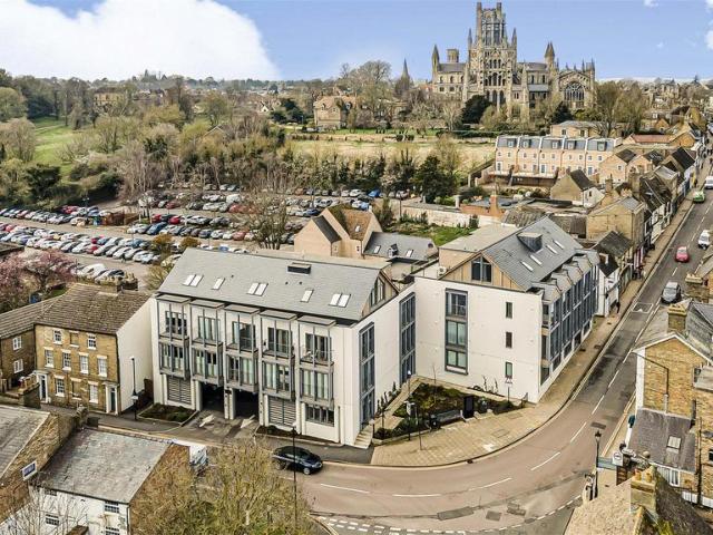 Flat for sale in Barway, Cambridgeshire