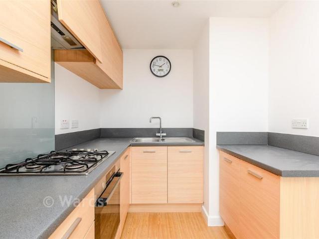 Flat for sale in Worcester Park Estate, Monks Orchard