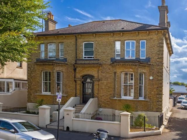 Flat for sale in Brunswick, Hove
