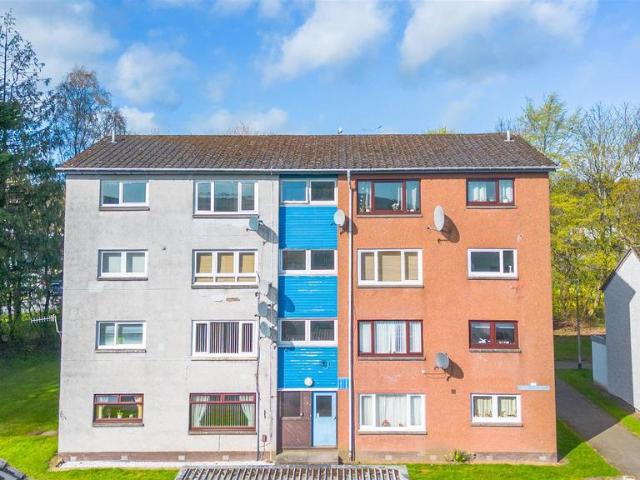 Flat for sale in Moneydie, Scotland