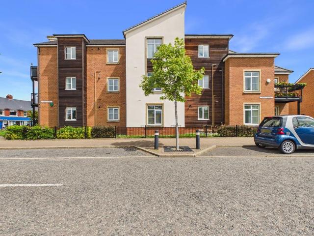 Flat for sale in Harton Nook, Tyne And Wear