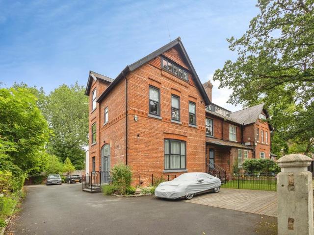 Flat for sale in Georgia, Greater Manchester