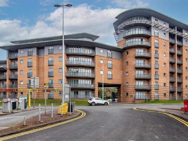 Flat for sale in Cheylesmore, Coventry