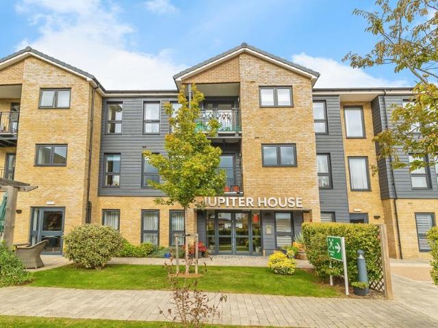 Flat for sale in Fenny Stratford, Milton Keynes