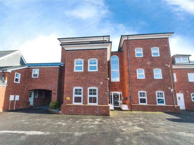 Flat for sale in Watergate, Devon
