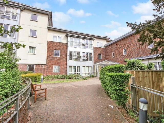 Flat for sale in Midanbury, Isle Of Man