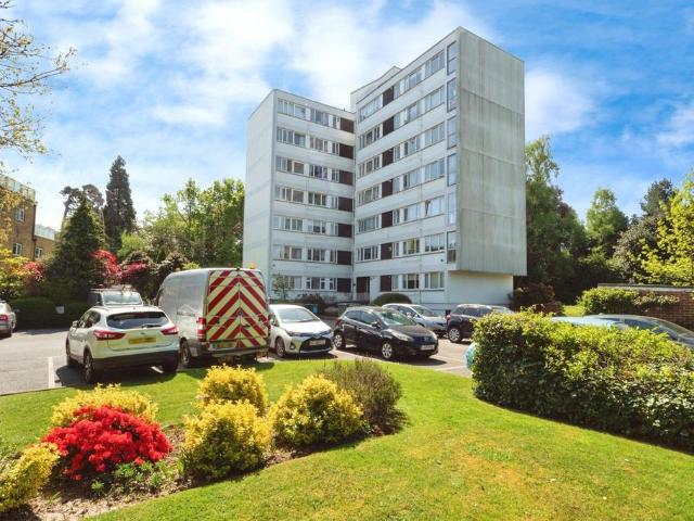 Flat for sale in St James, Sandown Park