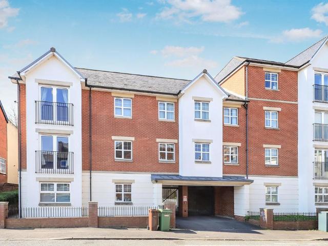 Flat for sale in West Midlands