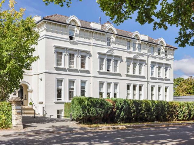 Flat for sale in Golden Valley, Gloucestershire