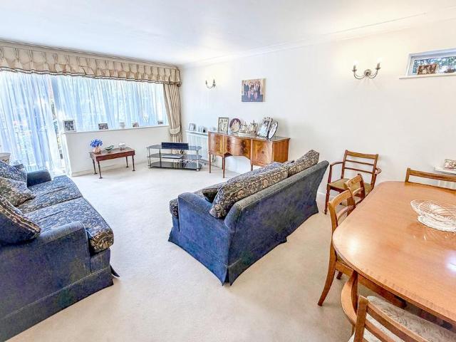 Flat for sale in Greater London