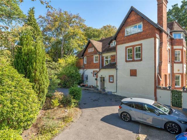 Flat for sale in Camberley, Surrey Heath
