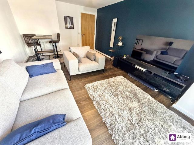Flat for sale in Newfoundpool, Old Wharf