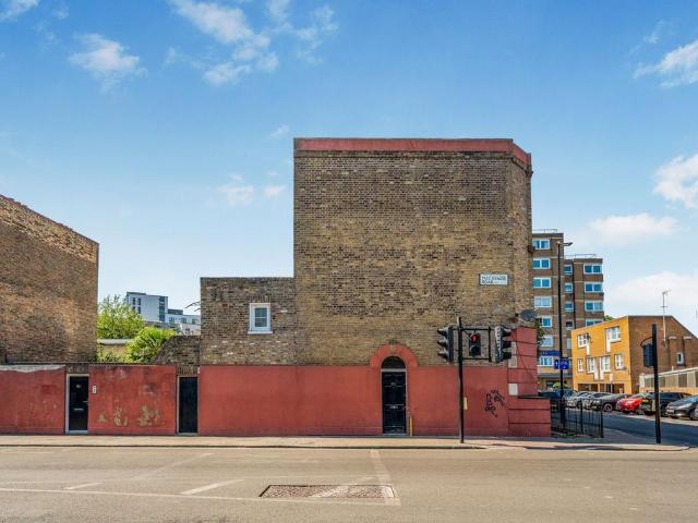 Flat for sale in Barnsbury, Greater London