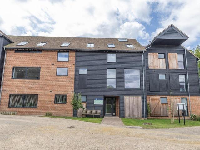 Flat for sale in Wingham, Ash