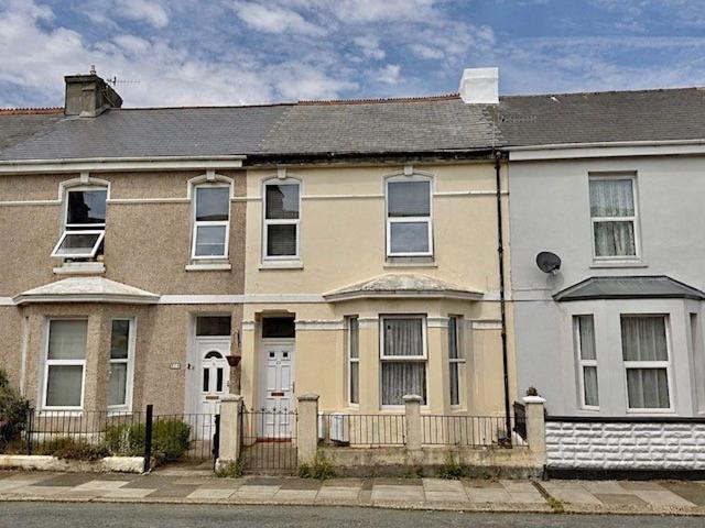 Flat for sale in St.Judes, Mount Wise