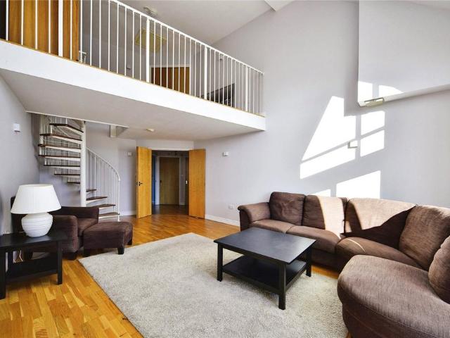 Flat for sale in Ringlestone, Midway