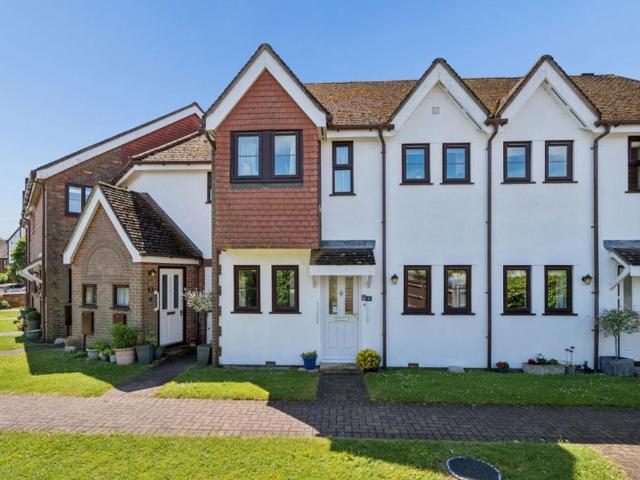 Flat for sale in Prestwood, Buckinghamshire