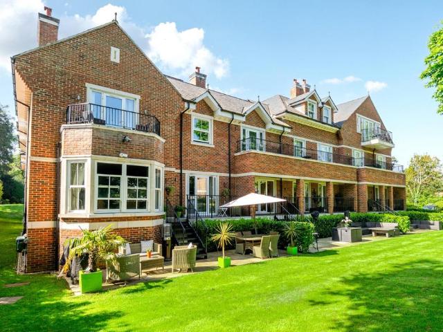 Flat for sale in Whiteley Village, Elmbridge