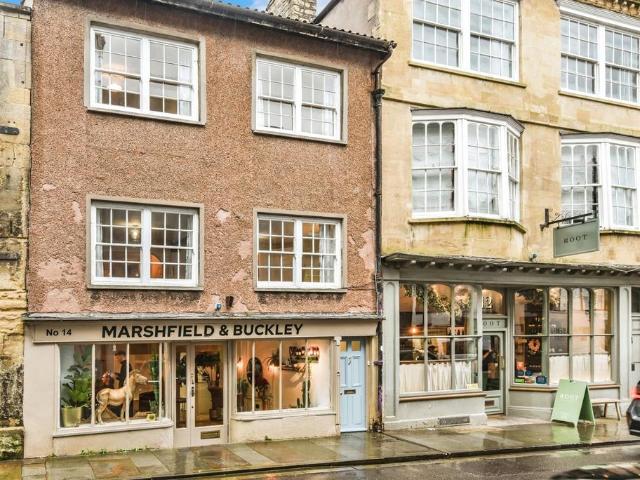 Flat for sale in Wells, Somerset