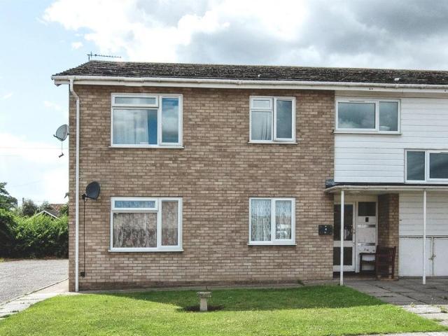 Flat for sale in Diss, Burgh St Peter