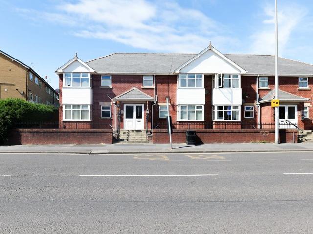 Flat for sale in Hawes Side, Blackpool