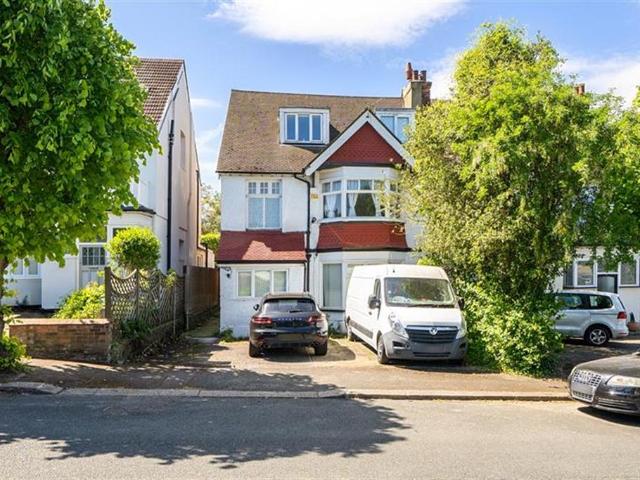 Flat for sale in London Borough of Croydon, Isle Of Man