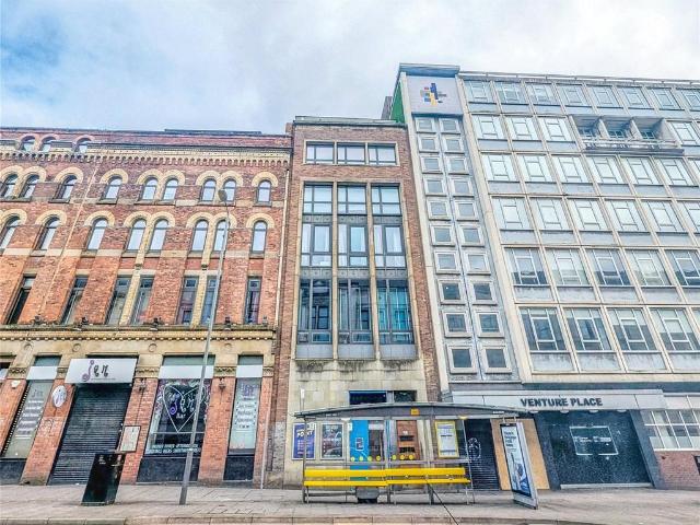 Flat for sale in City Centre, Calderstones