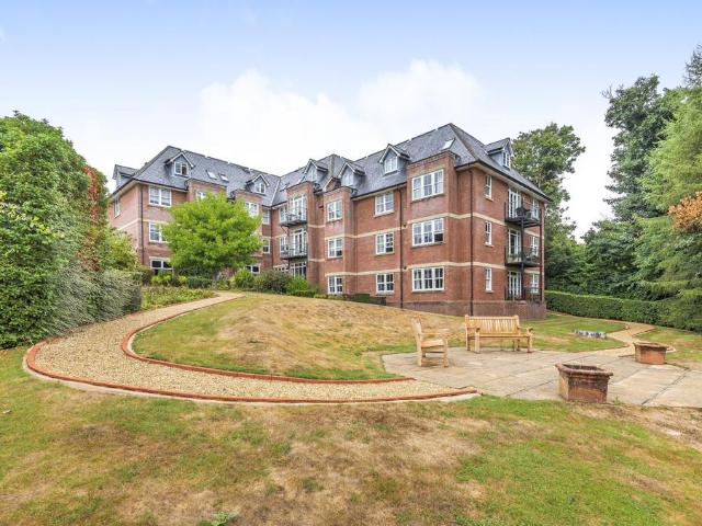 Flat for sale in St James, Sandown Park