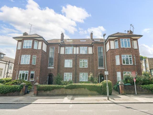Flat for sale in Greater London