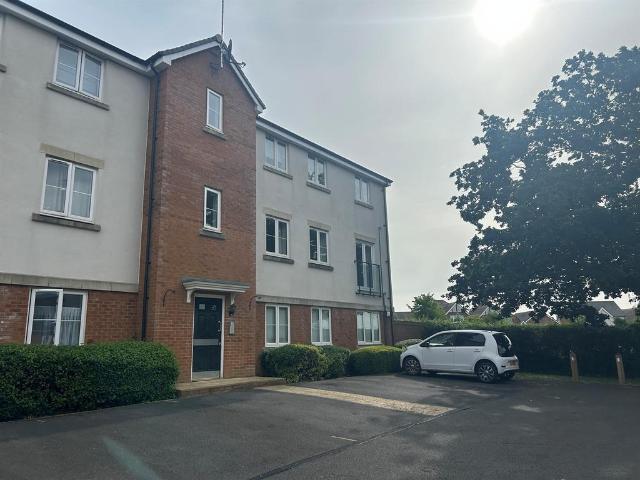 Flat for sale in Calne