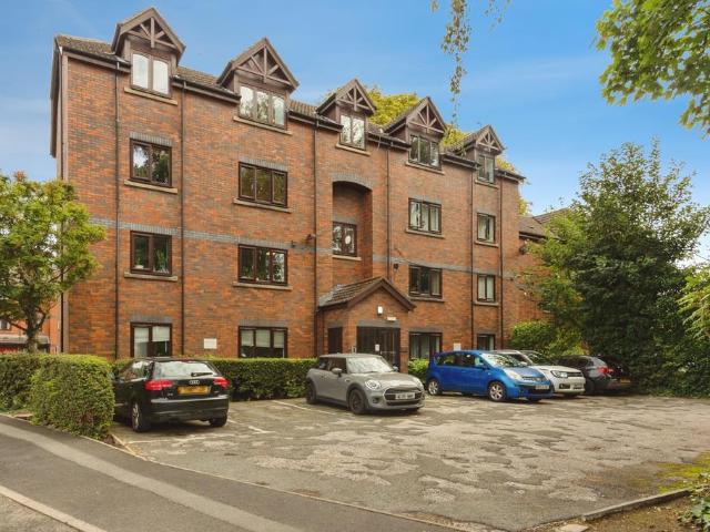 Flat for sale in Georgia, Greater Manchester