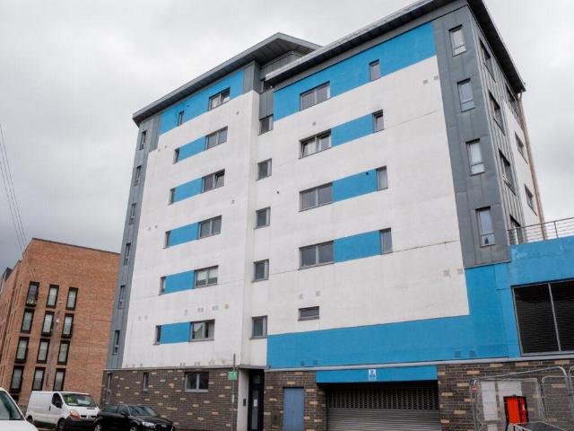 Flat for sale in Anderston, Scotland