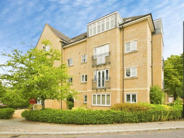 Flat for sale in Upton, Duston