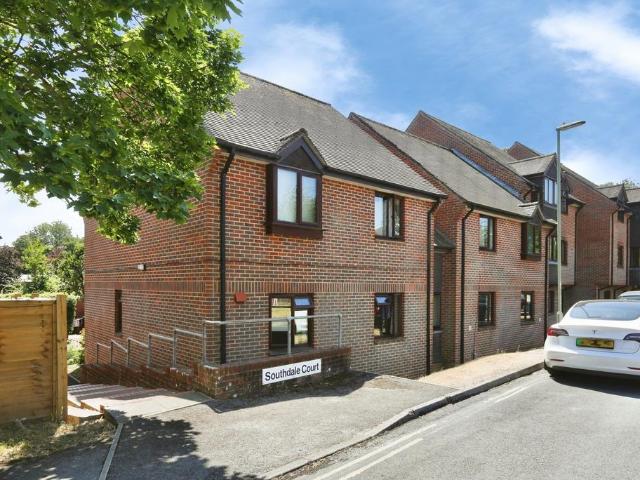 Flat for sale in Helford, Hampshire