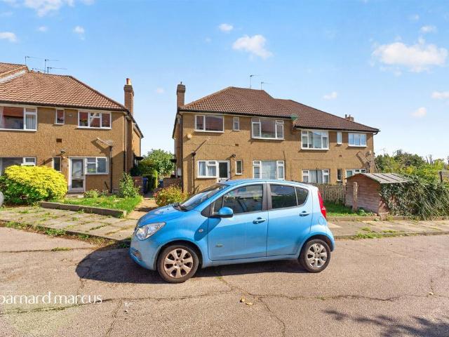 Flat for sale in London Borough of Barnet, Greater London