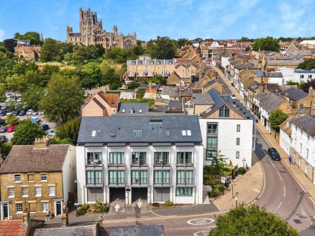 Flat for sale in Barway, Cambridgeshire