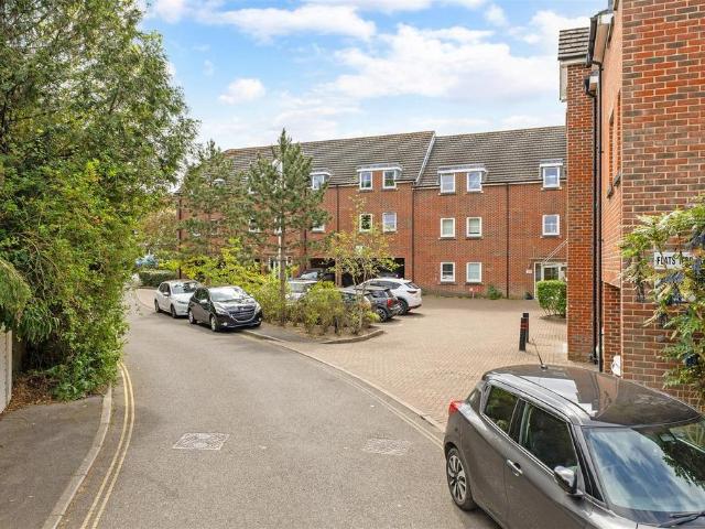 Flat for sale in Blackhills, Surrey