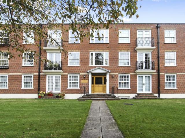 Flat for sale in Whiteley Village, Blackhills