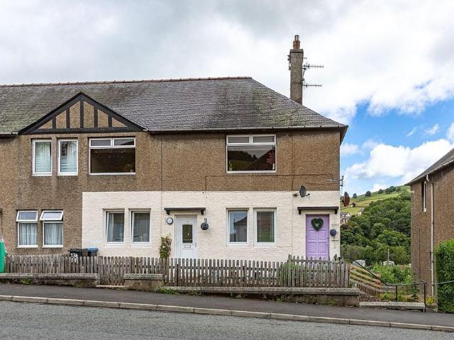 Flat for sale in Galashiels, Scotland