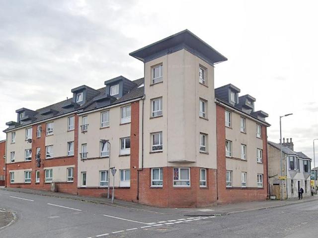 Flat for sale in Johnstone Castle, Elderslie