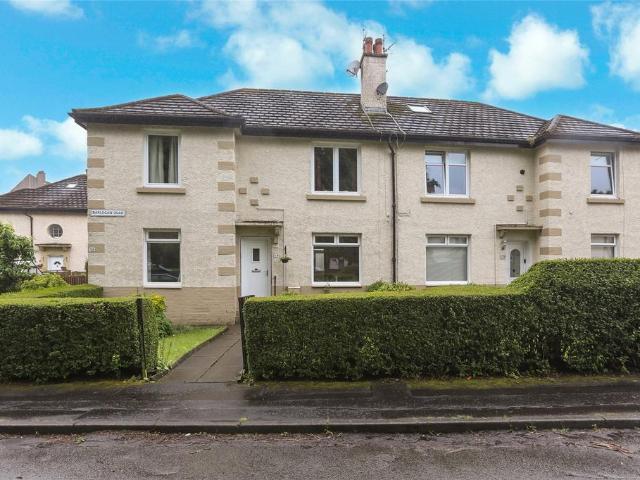 Flat for sale in Craigton, Scotland