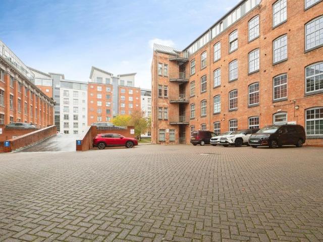 Flat for sale in Black Friars, Leicester