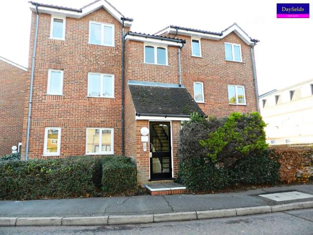 Flat for sale in Epping, Essex