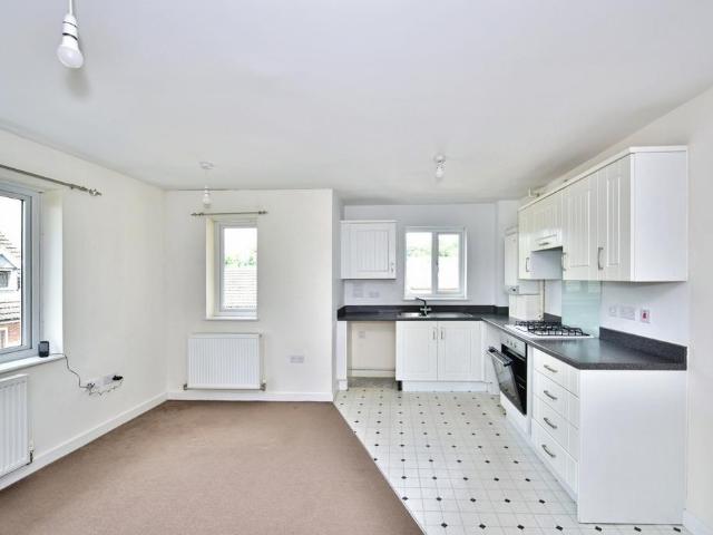 Flat for sale in Midway, Kent