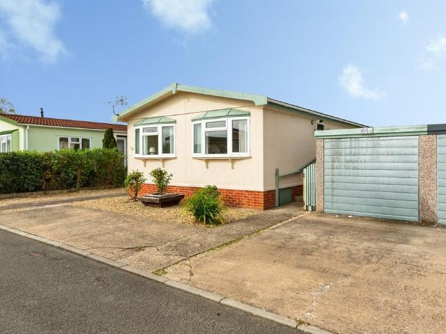 Flat for sale in Allington, South Kesteven