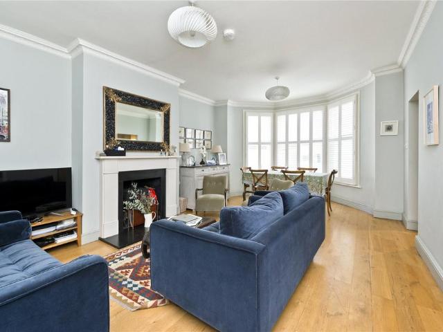 Flat for sale in Brook Green, Greater London