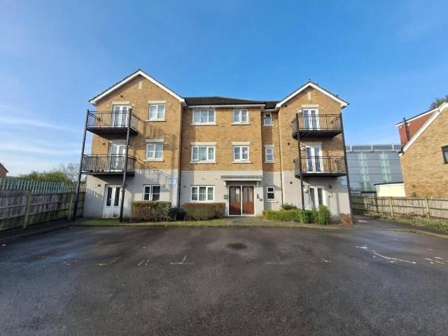 Flat for sale in Greater London