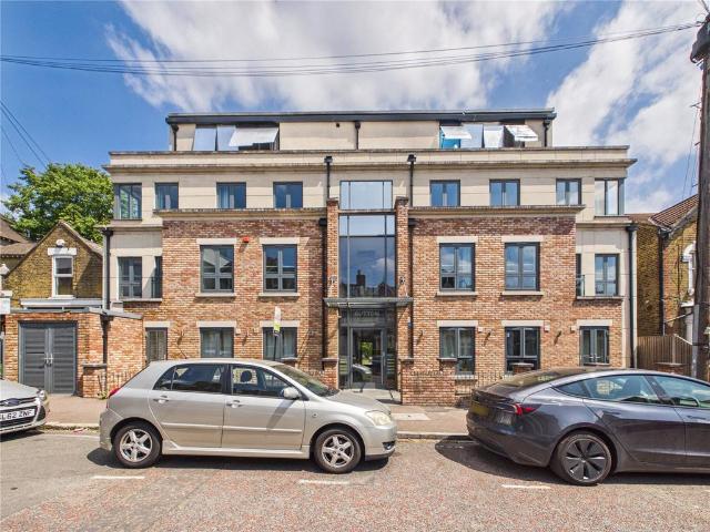 Flat for sale in Greater London