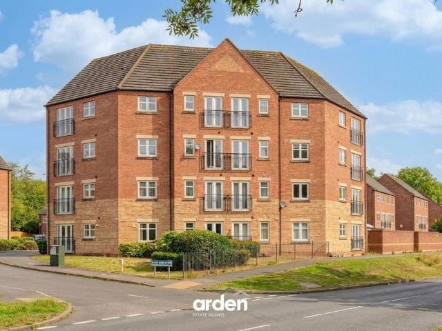 Flat for sale in Greenlands, Redditch