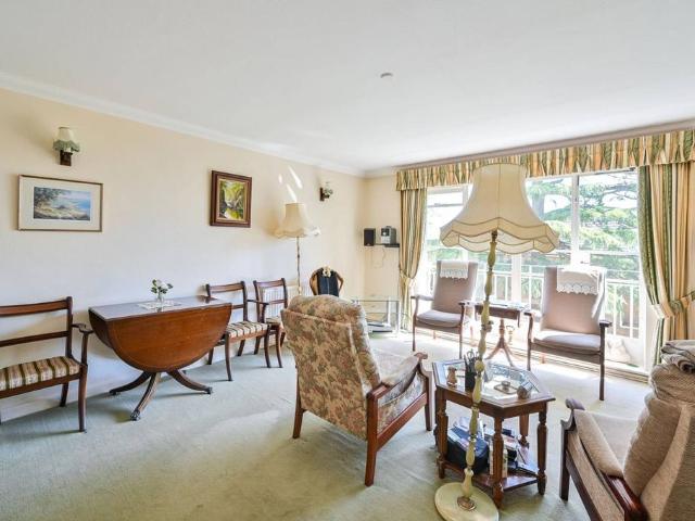 Flat for sale in Upper Sydenham, Greater London